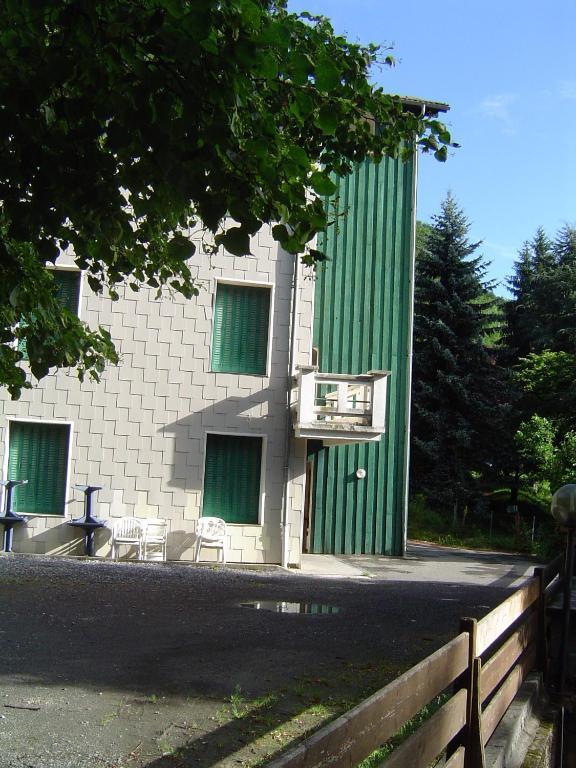 Appartements Les Pins Cierp Extérieur photo